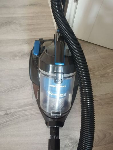 Vacuum cleaner