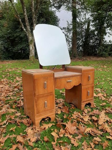 1940s dressing table