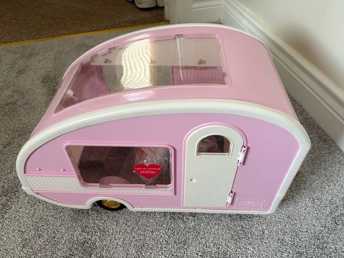 toy caravan