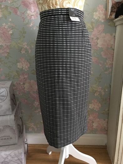F@F midi skirt . New. Size 8.