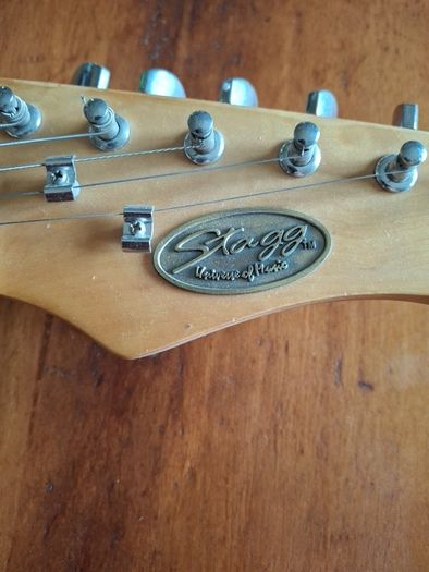 electric guitar