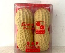 Novelty Peanut Salt & Pepper Shakers NEW