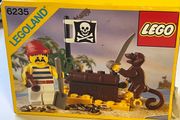 Vintage pirate Lego