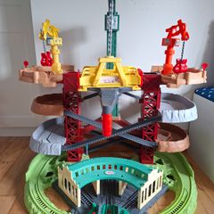Thomas tank engine and Friends track and crane set