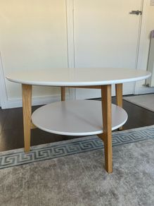 Round coffee table