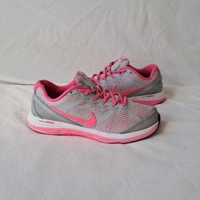 nike duel fusion size 5.5 eu 39 grey/pink in excellent condition