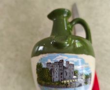 Small rum decanter flaske with bunratty castle scene