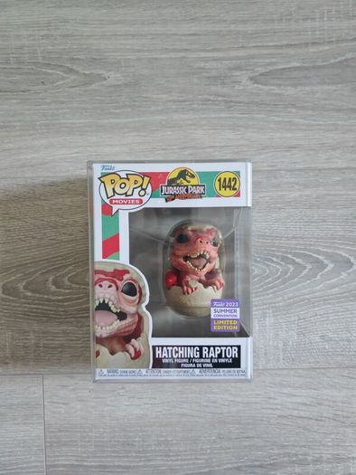 Funko Pop Jurassic Park Hatching Raptor #1442
