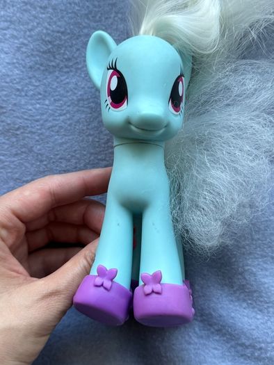 My Little Pony G4 Photo Finish about 6" Fashion Style Explore Equestria Used dirty Please look at the pictures