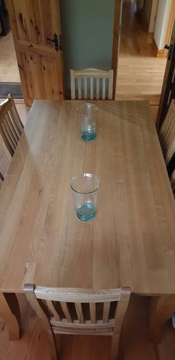 Solid Oak Dining Room Table & Chairs
