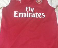Arsenal 17/18 home shirt