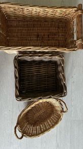 Woven trays