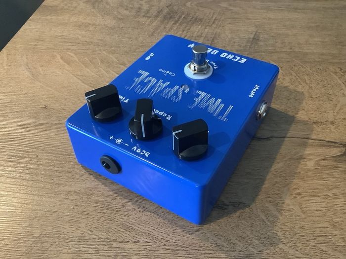 Caline CP-17 Time Space Delay pedal