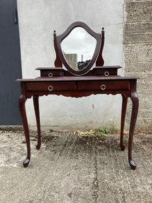 Vanity Unit / Dressing table