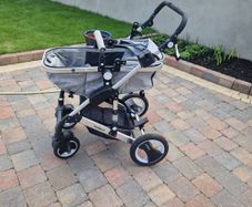 Pram 3 in 1 High quality. Perfect condition