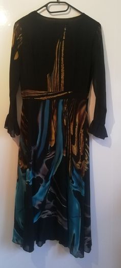 Jing Dian Jie Mei Ladies Dress. Lined. Long Sleeves. Measurements in description CAN POST