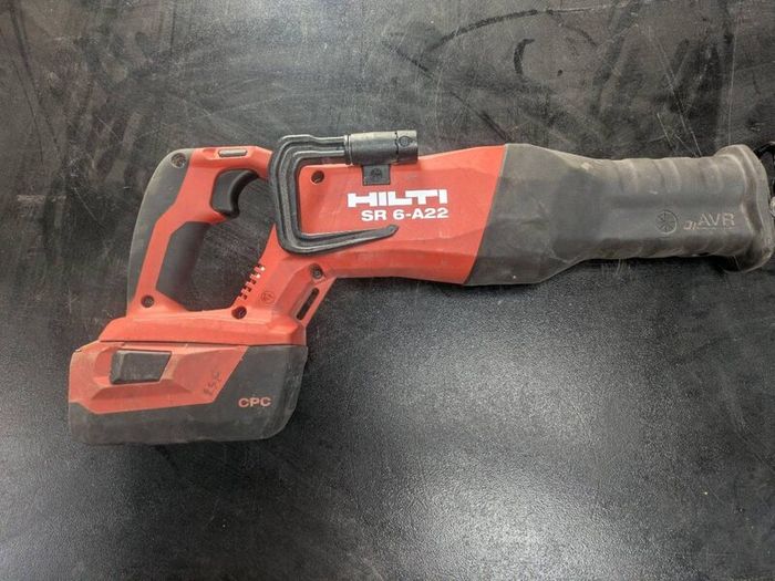 Hilti sabre saw