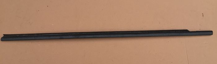 LH Front Outer Glass Rubber (Fiat Multipla)