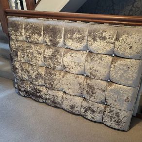 headboard