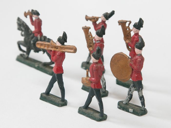 1930s lead soldier marching band