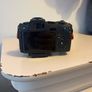 Canon eos rp with 23/105 f4-7.1 and tripod Image 6