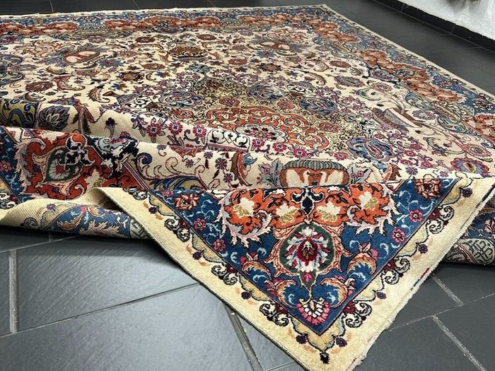 P.ersian Kasmir Rug (KaSig) ( 3.90 x 3.05cm)
