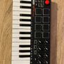 Akai MPK Mini MKII MIDI Keyboard, Mint Condition in Box with Cables & Manuals Image 6