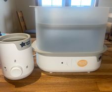 Tommee Tippee Baby Feeding Bundle Steriliser, Bottle Warmer & Accessories