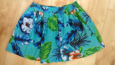Holiday Skirt with pockets, size 10