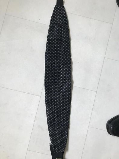 Dark cummerbund