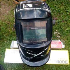 welders helmet auto darkening