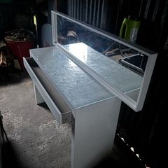 Make Up Table/Mirror