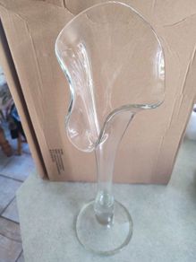45 cm. Tall VASE, mouth blown, pulled and banded calla lily vase in a clear glass...such a classic & so collectible,  art nouveau...