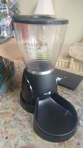 pet food dispenser