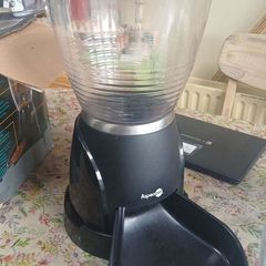 pet food dispenser