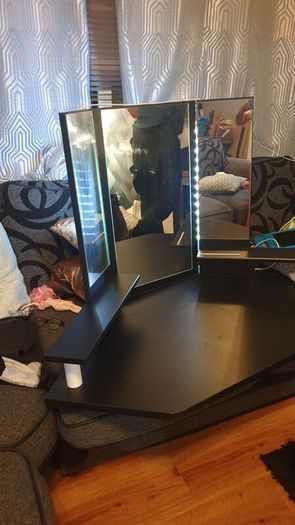 bedroom mirror
