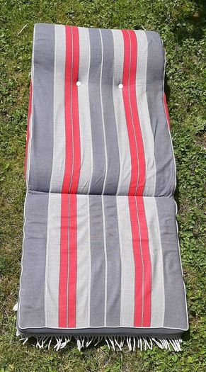 sun bed vintage cushion
