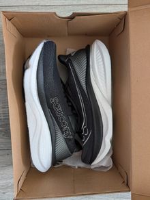 Saucony Endorphin Azura
