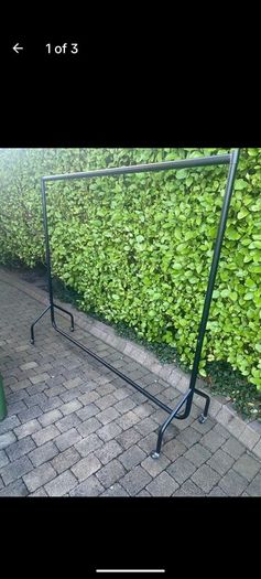 Commercial grade 6ft clothes rail