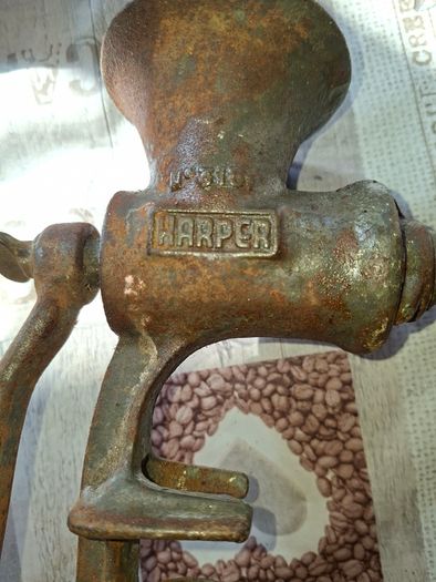 Old Table Top Harper Manual Meat Mincer. Postage Available or Collection, It is designed for grinding meat to make products such as sausages, burgers, or meatloaf.The cast iron body