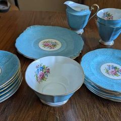 Roslyn Fine Bone China Vintage Tea Set