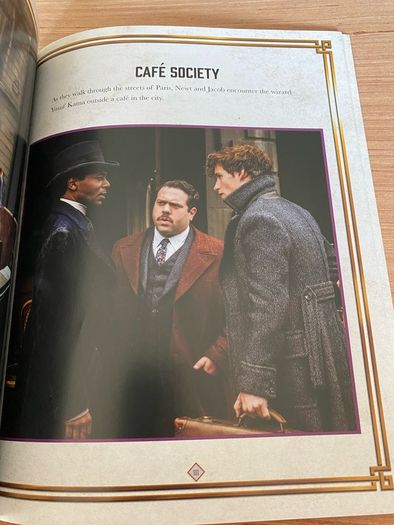 Fantastic Beasts: The Crimes of Grindelwald: Magical Movie Handbook