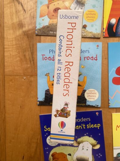 First Phonics Readers Usborne and Ladybird 17 book bundle