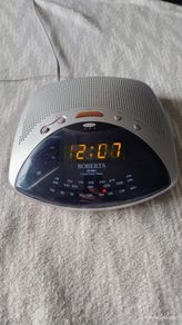 Roberts CR9961 3-band Digital Alarm Clock Radio