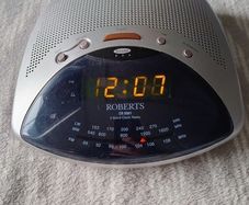 Roberts CR9961 3-band Digital Alarm Clock Radio