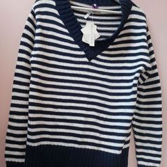 new jumper with tags