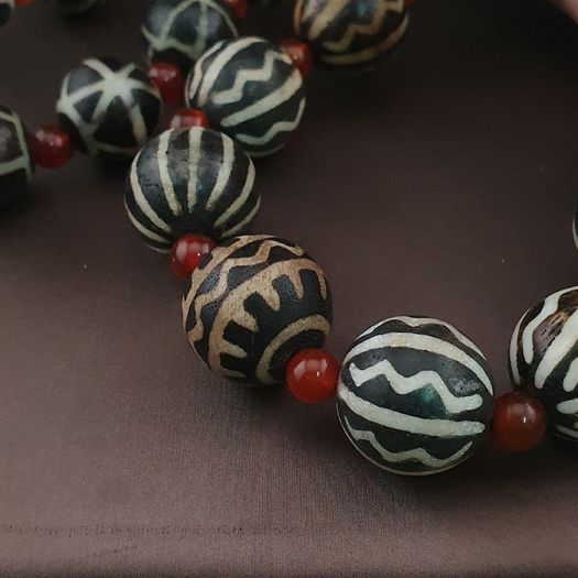 Antique Burmese Pumtek Pyu Petrified Wood Beads Necklace