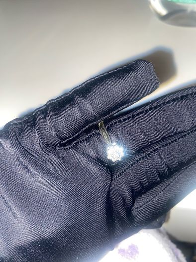 Diamond Ring Authentic with Receipt Good Condition