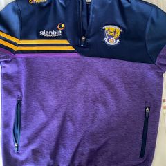 Wexford GAA Pull over top