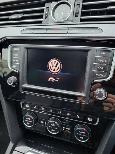 VW volkswagen passat Headunit radio screen + plastic trim